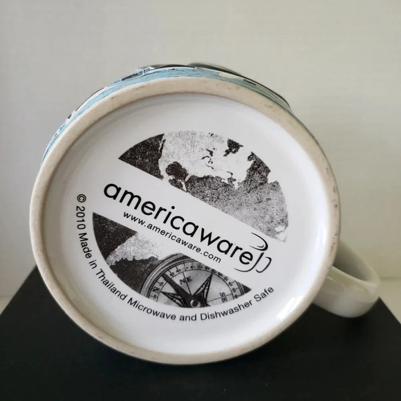 2010 America Ware Chicago Skyline Blue/White Coffee mug. - Picture 4 of 7